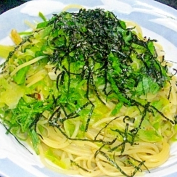 ちりめんじゃことキャベツと大葉の和風ソースパスタ